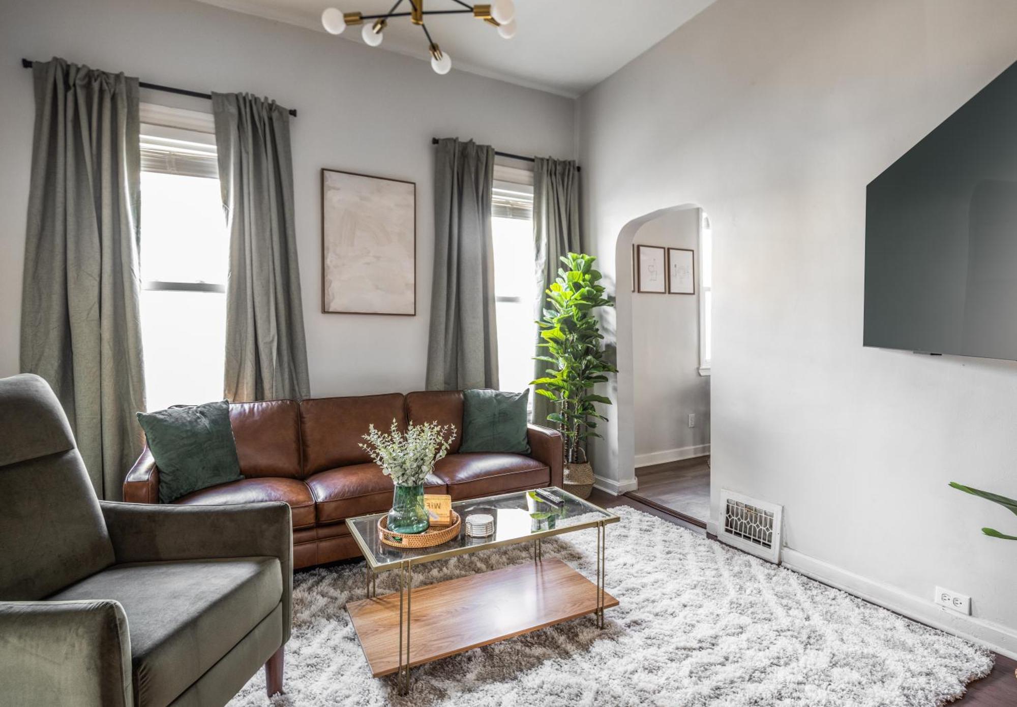 클리블랜드 Mid-Century Modern Retreat In Little Italy 아파트 외부 사진